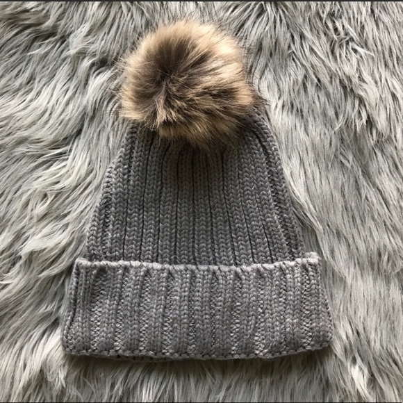 KNIT BEANIE With Brown Faux Fur Pom Pom - Picture 3 of 8
